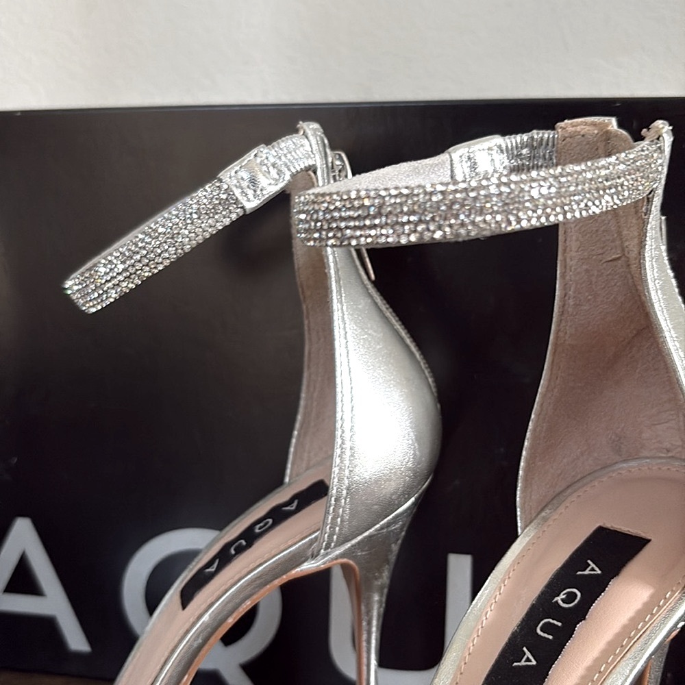 NIB [Aqua] Olivia Rhinestone Ankle Strap Silver Stiletto Heels Women's 8 or 8.5 - Picture 5 of 12
